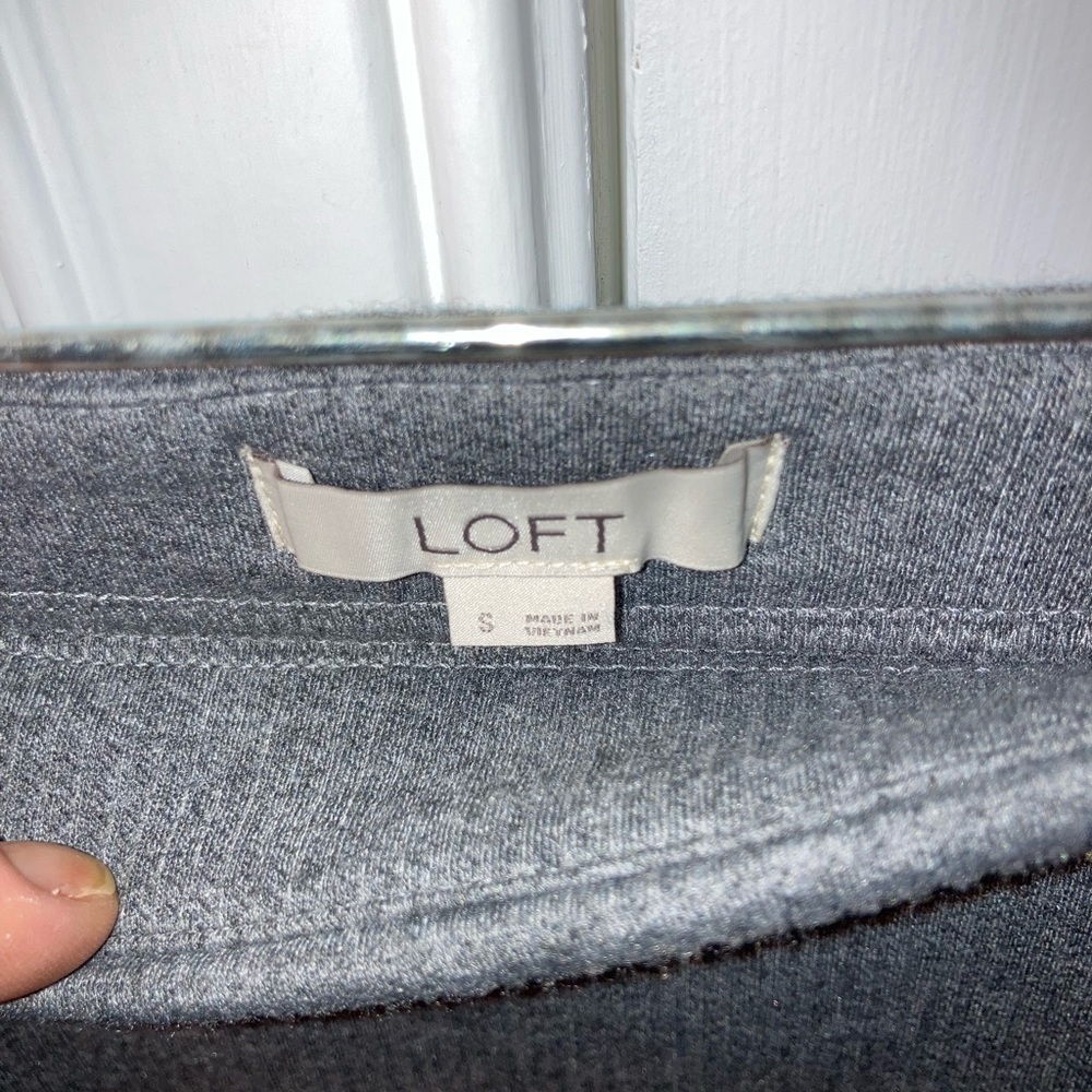 Ann Taylor Loft Skirt Gray Small NWOT - Picture 2 of 6